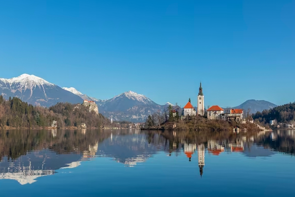 Lucerne-lake-switzerland