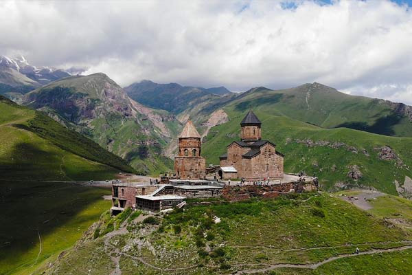 gergeti-trinity-church